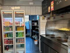 Te koop: Goed gevestigde frituur met sterke reputatie regio Charleroi Henegouwen n°3