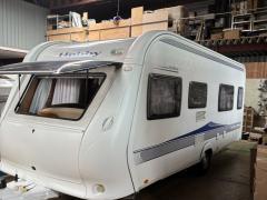 Toonaangevend gespecialiseerd bedrijf in de herstelling<br> en renovatie van campers en caravans Brussel Hoofdstad n°1