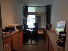 Te koop: Vennootschap met kantoren en appartement te Brrussel Brussel Hoofdstad n°2
