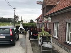 Bruine kroeg over te nemen te Zomergem Oost-Vlaanderen n°9