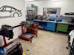 Onderneming gespecialiseerd in de techniek en mechanica van sport- en prestigewagens. Provincie Luik n°3