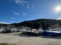 Een gerenommeerd en goed gevestigd watersportbedrijf, gelegen Middellandse Zeekust, grens met Spanje. Frankrijk n°8