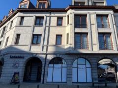 TE HUUR – COMMERCIËLE RUIMTE IDEAAL GELEGEN IN WEMMEL Vlaams Brabant n°1