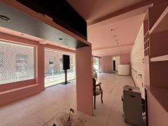 Vastgoedcomplex met commerciële gelijkvloerse ruimte en appartement met 2 slaapkamers Henegouwen n°2