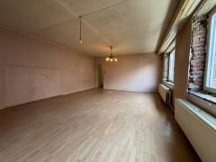 Vastgoedcomplex met commerciële gelijkvloerse ruimte en appartement met 2 slaapkamers Henegouwen n°6